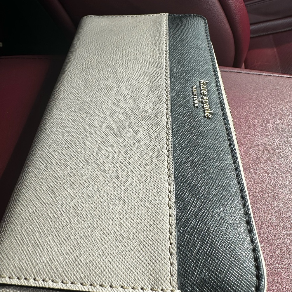 Kate Spade Black and Cream Wallet